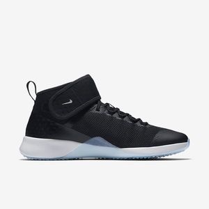 Nike Zoom Strong